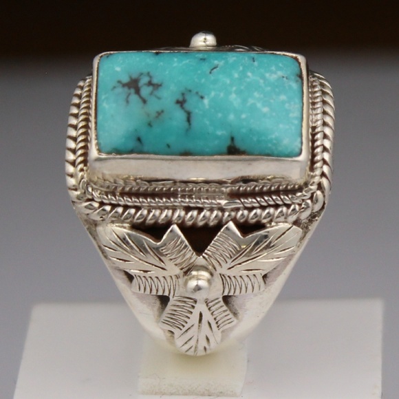 TURQUOISE STONE ON GENUINE
STERLING SILVER RING - Picture 3 of 4